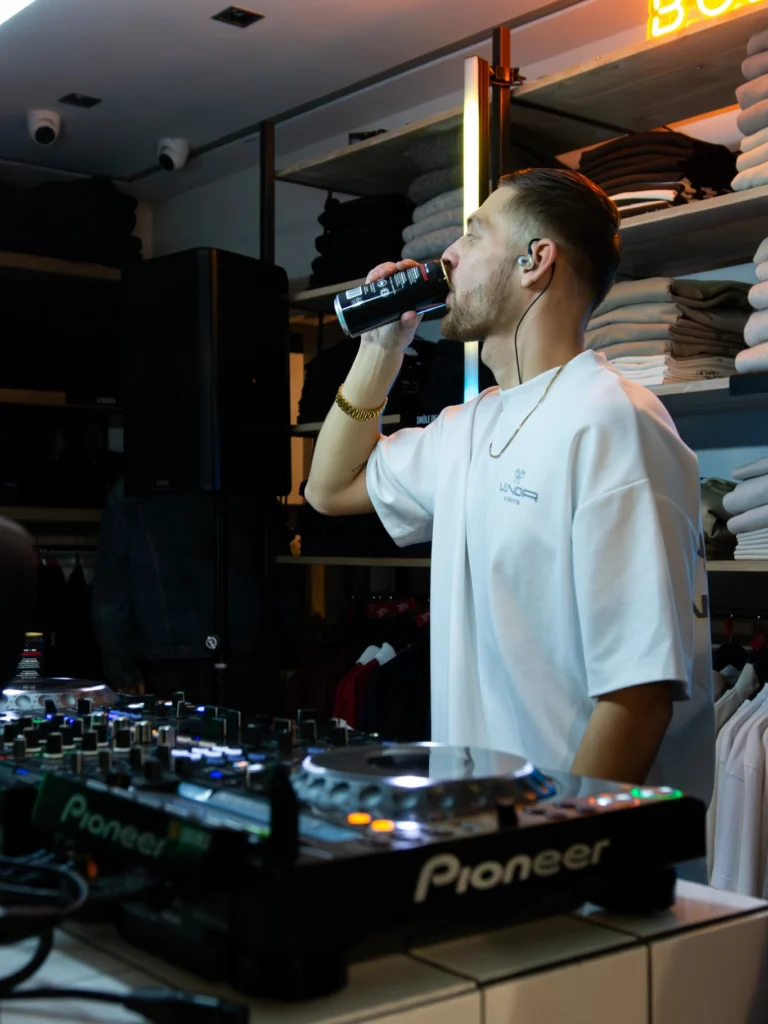 Instagram post from pablobeer_int. This post is in position 14.